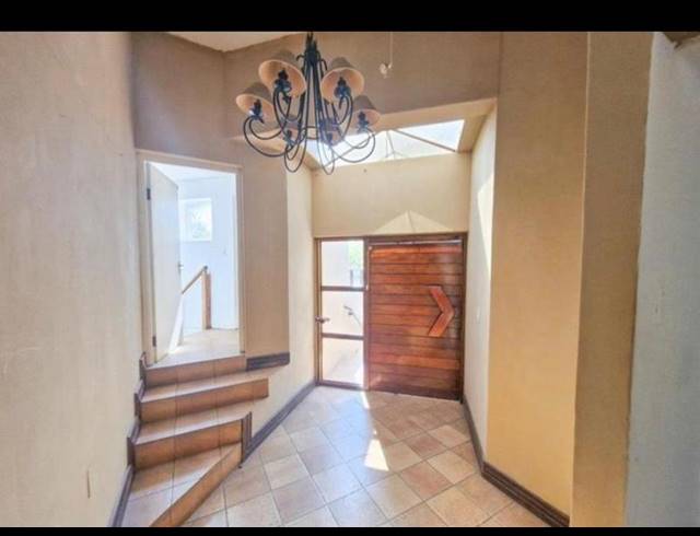 2 BEDROOM TOWNHOUSE FOR SALE IN MOUNT AMANZI